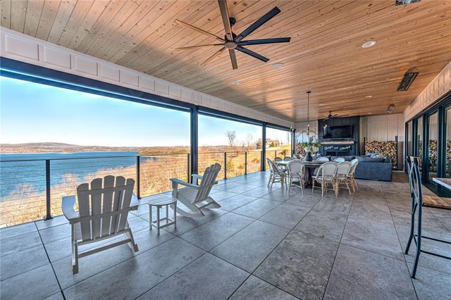 8837 Castleberry Way, Rogers, AR 72756