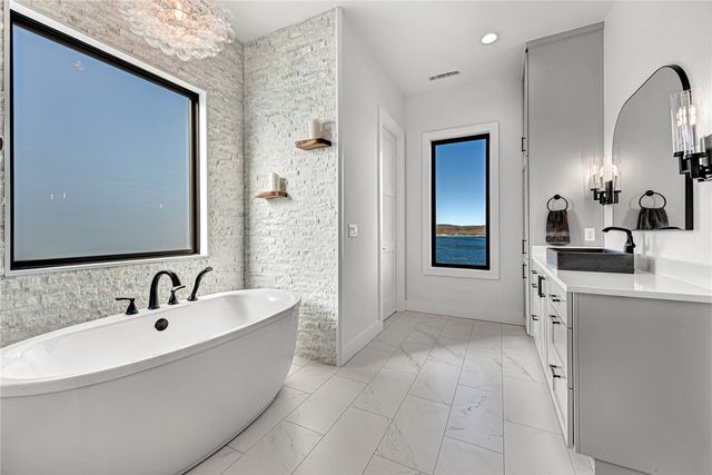 8837 Castleberry Way, Rogers, AR 72756