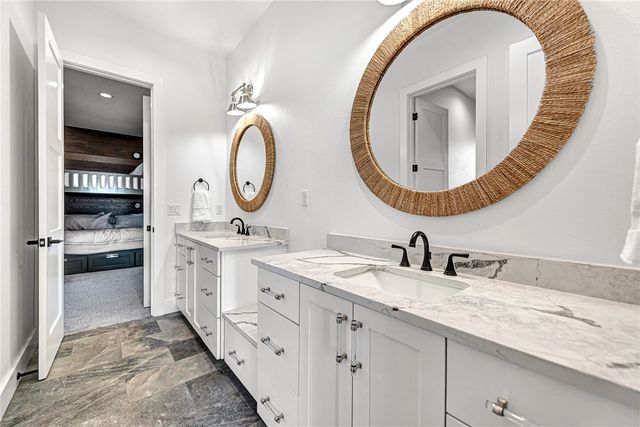 8837 Castleberry Way, Rogers, AR 72756