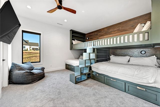 8837 Castleberry Way, Rogers, AR 72756