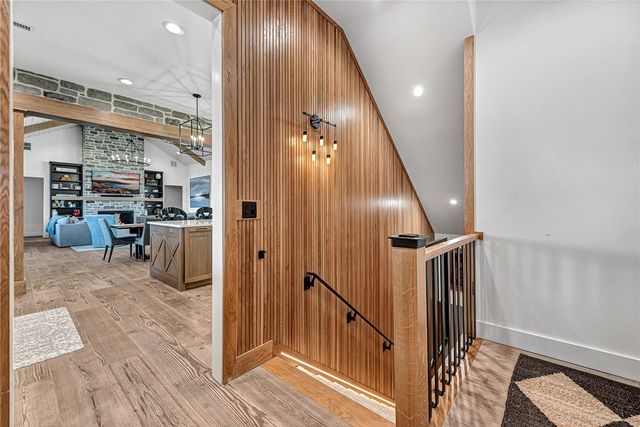 8837 Castleberry Way, Rogers, AR 72756