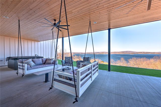 8837 Castleberry Way, Rogers, AR 72756