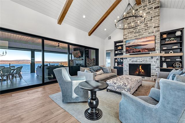 8837 Castleberry Way, Rogers, AR 72756