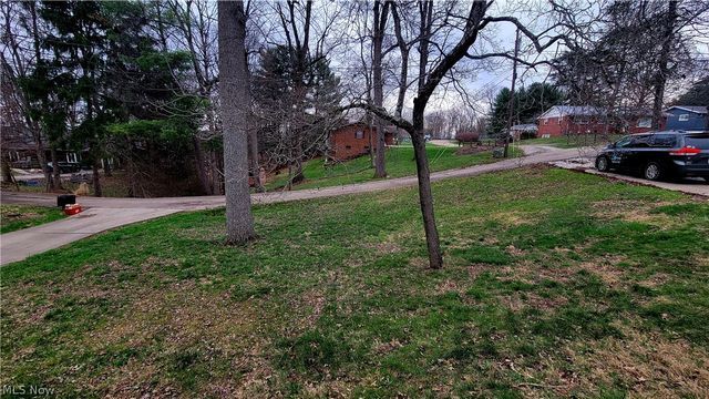 107 Nelson Avenue, Marietta, OH 45750