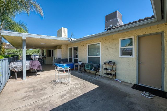 3590 S Mccall Avenue, Sanger, CA 93657