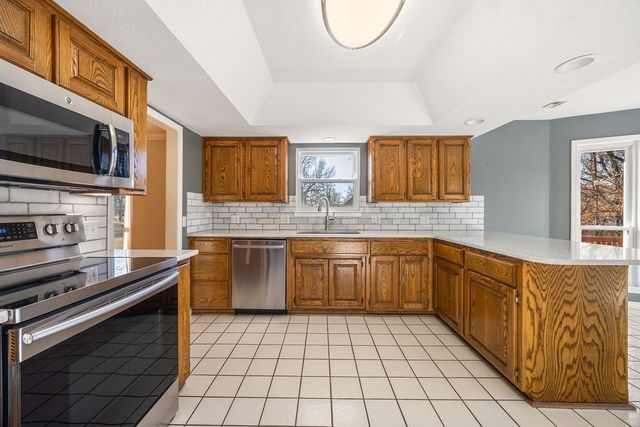 12017 Red Oak Drive, Fayetteville, AR 72704