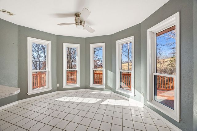 12017 Red Oak Drive, Fayetteville, AR 72704