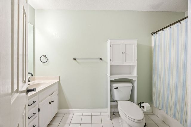 12017 Red Oak Drive, Fayetteville, AR 72704