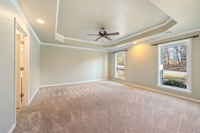 12017 Red Oak Drive, Fayetteville, AR 72704