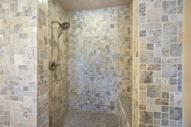 12017 Red Oak Drive, Fayetteville, AR 72704