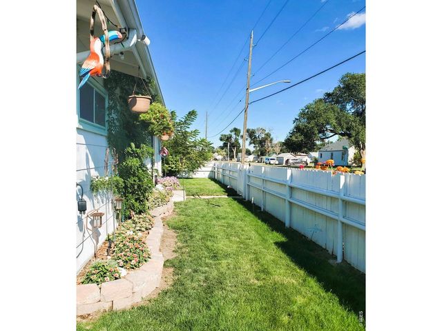 402 Washington St, Sterling, CO 80751