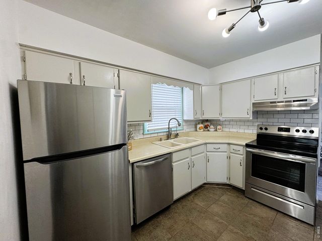 402 Washington St, Sterling, CO 80751
