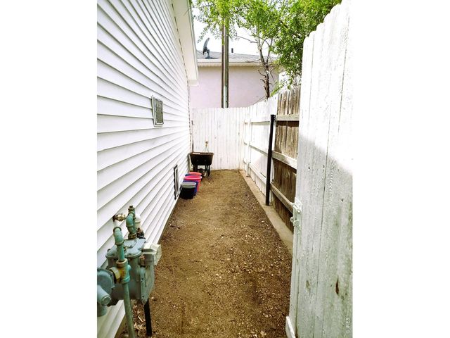 402 Washington St, Sterling, CO 80751