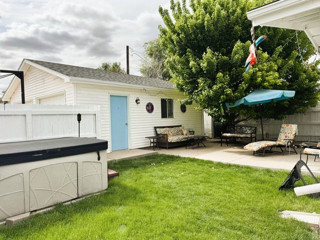 402 Washington St, Sterling, CO 80751