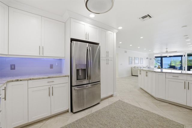 3270 SOUTHSHORE DRIVE 72A, Punta Gorda, FL 33955