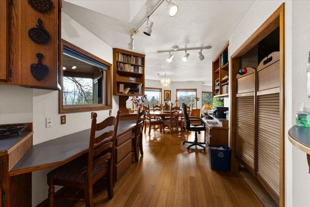 720 Grover Street, Ashland, OR 97520