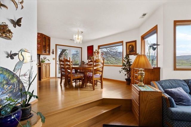 720 Grover Street, Ashland, OR 97520