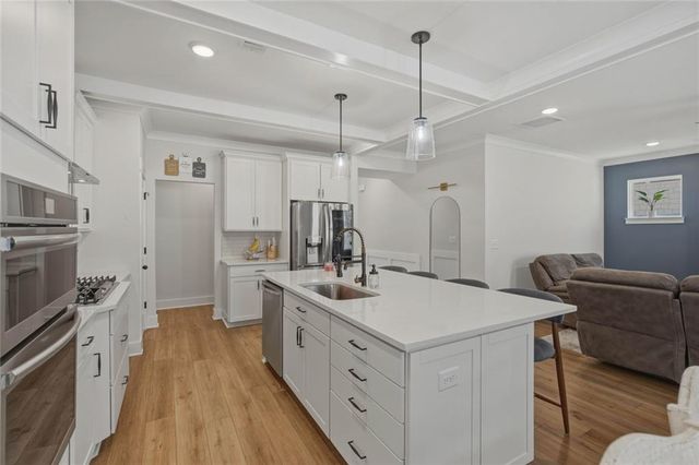 6984 Manchester Drive, Flowery Branch, GA 30542