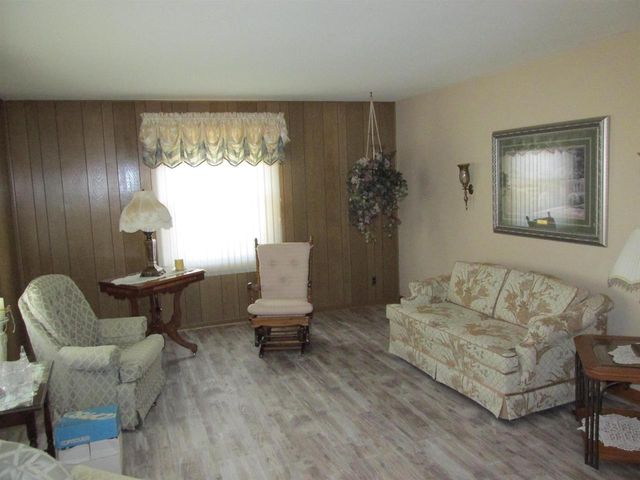 1011 E LINDBERGH STREET, Appleton, WI 54911