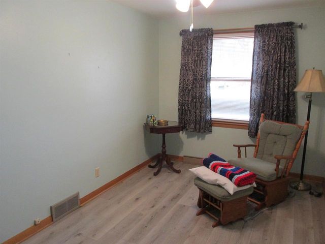 1011 E LINDBERGH STREET, Appleton, WI 54911