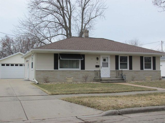1011 E LINDBERGH STREET, Appleton, WI 54911
