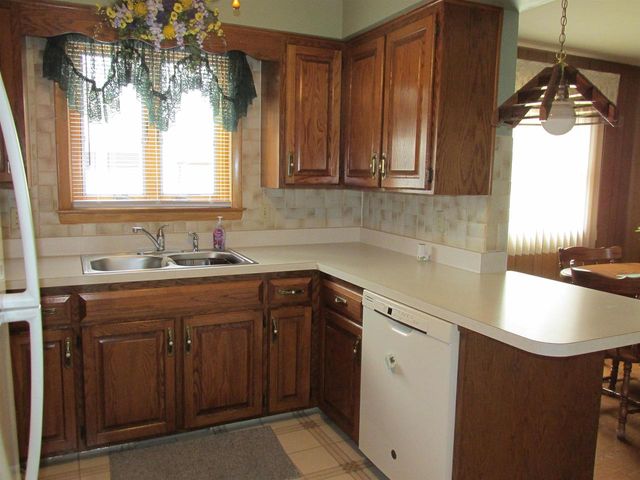 1011 E LINDBERGH STREET, Appleton, WI 54911