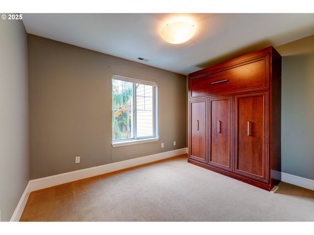 502 Ne KNOTT St, Portland, OR 97212