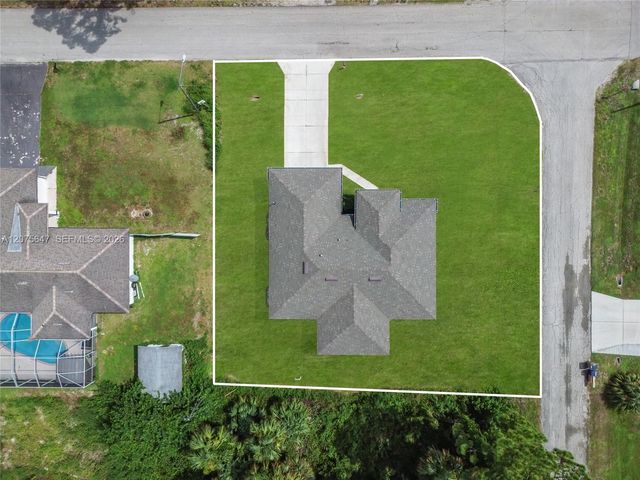 1901 E 7th Street, Lehigh Acres, FL 33936