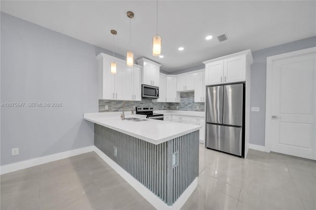 1901 E 7th Street, Lehigh Acres, FL 33936