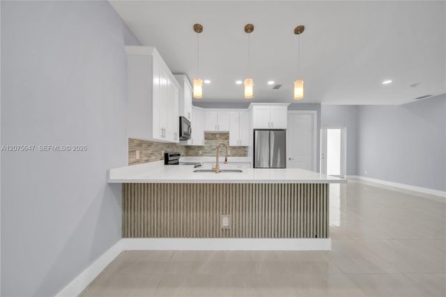 1901 E 7th Street, Lehigh Acres, FL 33936