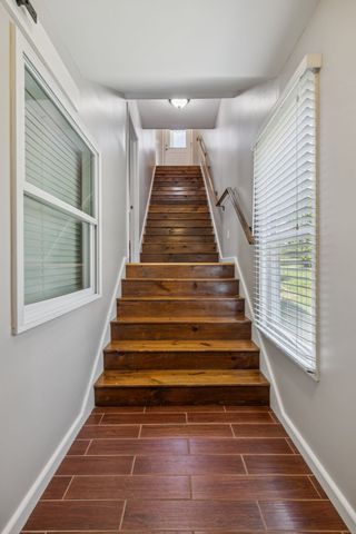 824 Driftwood Dr, Lobelville, TN 37097