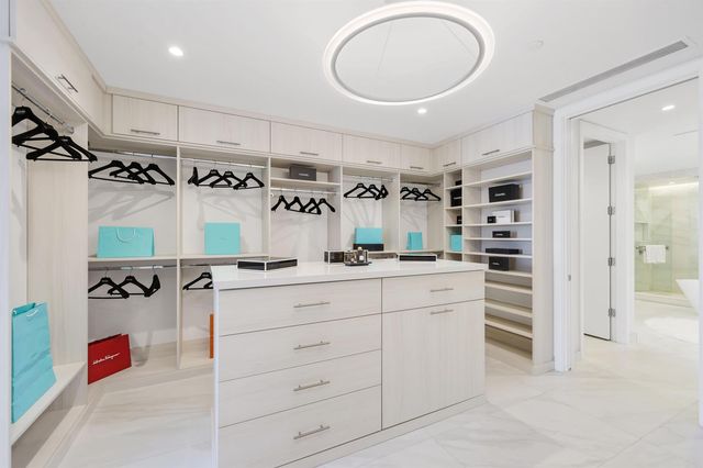 210 SE Mizner Boulevard 301, Boca Raton, FL 33432