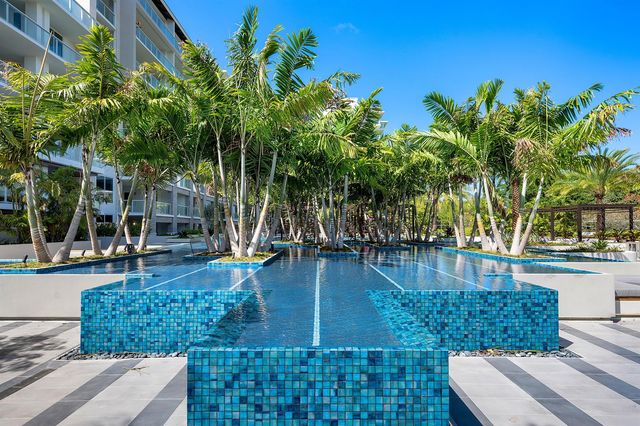 210 SE Mizner Boulevard 301, Boca Raton, FL 33432