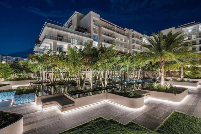210 SE Mizner Boulevard 301, Boca Raton, FL 33432