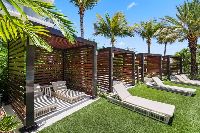 210 SE Mizner Boulevard 301, Boca Raton, FL 33432