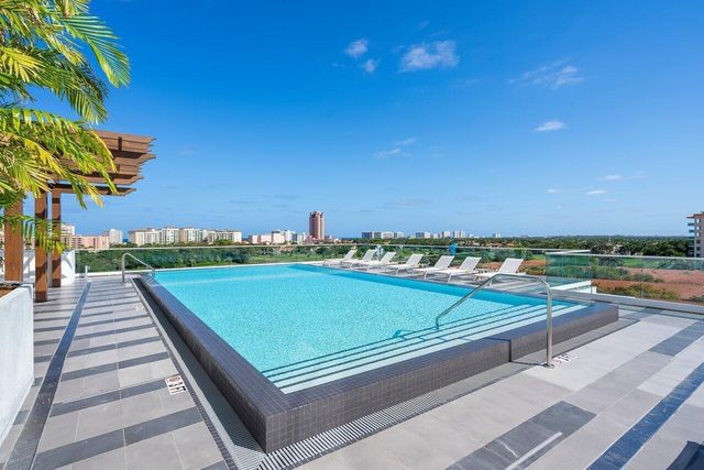210 SE Mizner Boulevard 301, Boca Raton, FL 33432