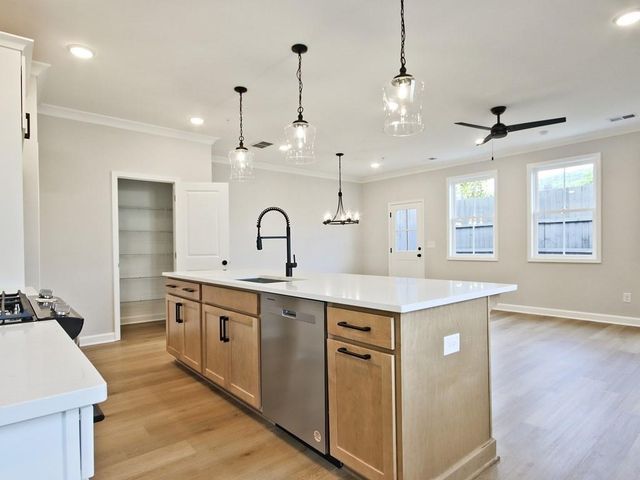 300 Colsen Drive, Acworth, GA 30102