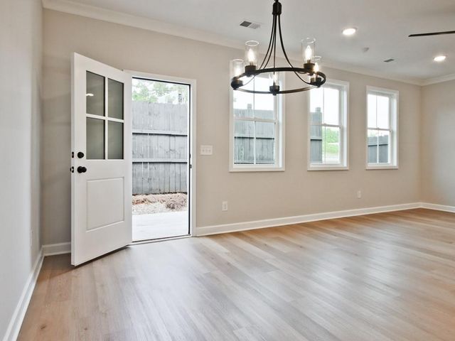 300 Colsen Drive, Acworth, GA 30102