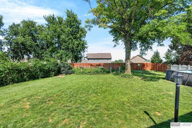 213 Barrington Drive, Gretna, NE 68028