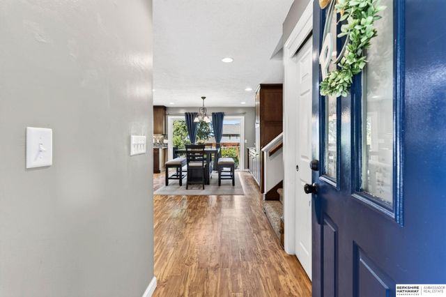 213 Barrington Drive, Gretna, NE 68028