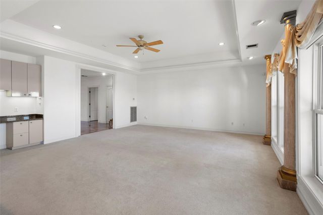 7123 Broadway Street, Galveston, TX 77554