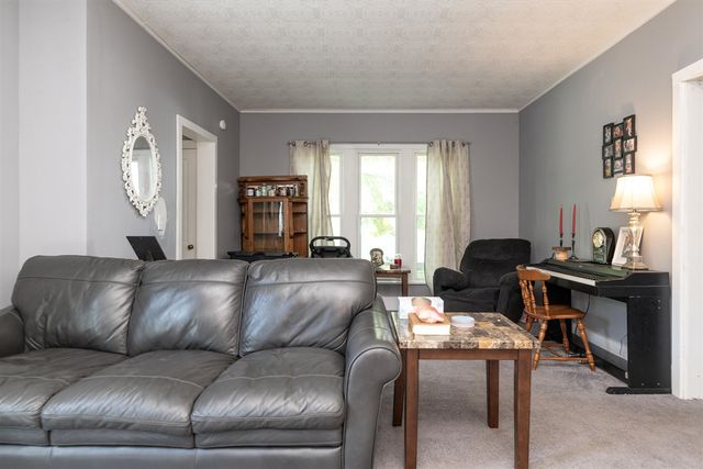 518 Walnut Street, Three Rivers, MI 49093