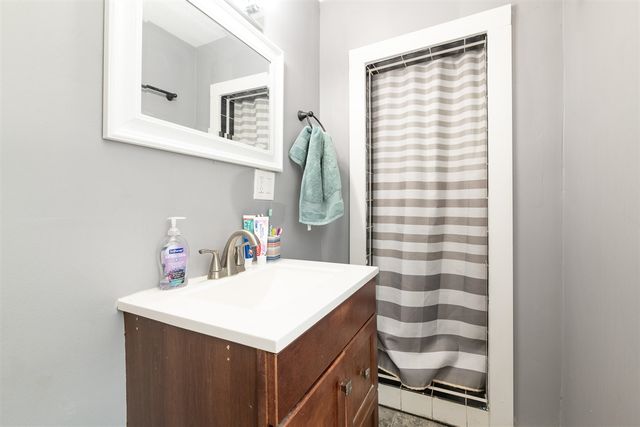 518 Walnut Street, Three Rivers, MI 49093