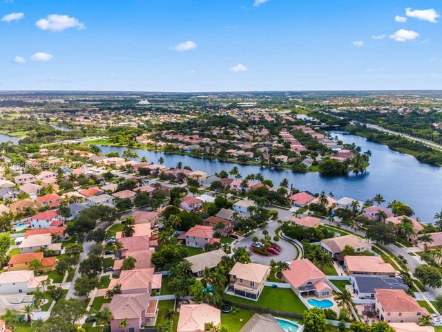 18096 SW 29th St, Miramar, FL 33029