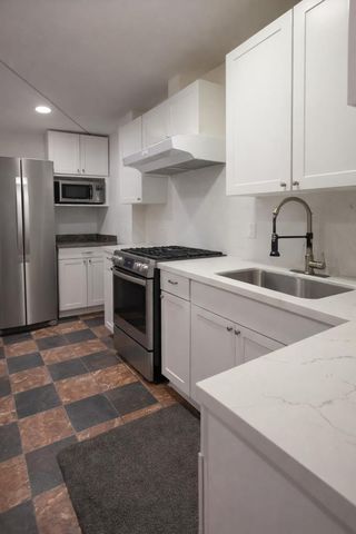 584 Vienna Street, San Francisco, CA 94112