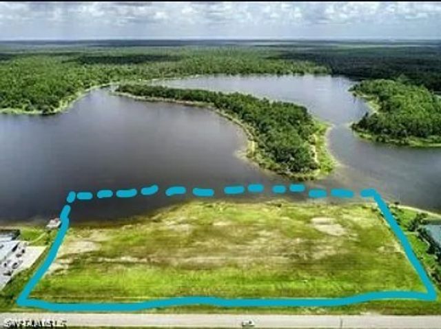 455 Shady Hollow BLVD W, Naples, FL 34120