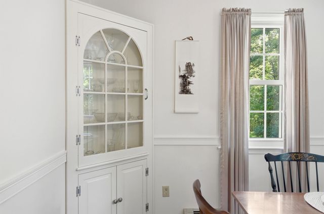 16 Williamsburg Drive, Amherst, NH 03031