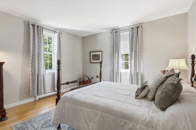 16 Williamsburg Drive, Amherst, NH 03031
