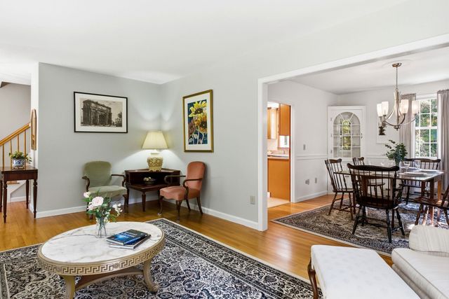 16 Williamsburg Drive, Amherst, NH 03031
