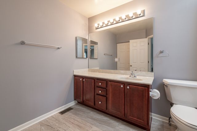 39719 N Warren Lane, Beach Park, IL 60083
